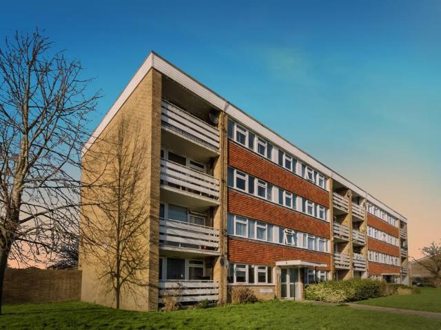 Flat for sale in Eastbourne, East Sussex