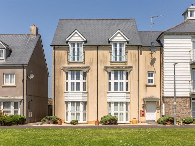 Flat for sale in Morfa, Llanelli