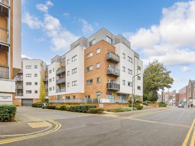 Flat for sale in Brook Street, Bourne Vale