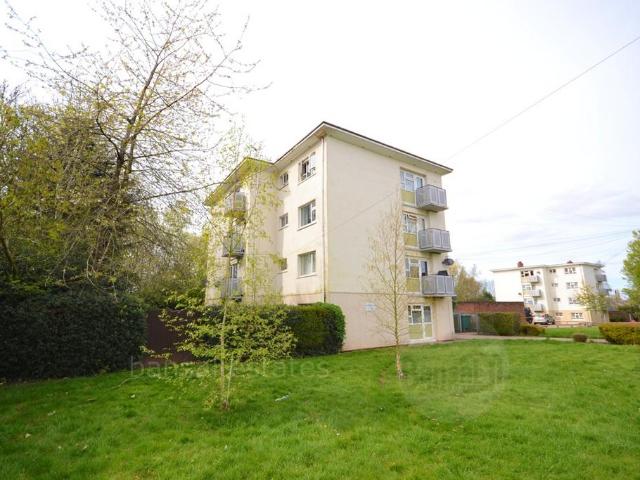 Flat for sale in Eastern Green, West Midlands
