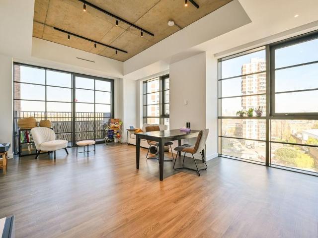 Flat for sale in Rotherhithe, Greater London