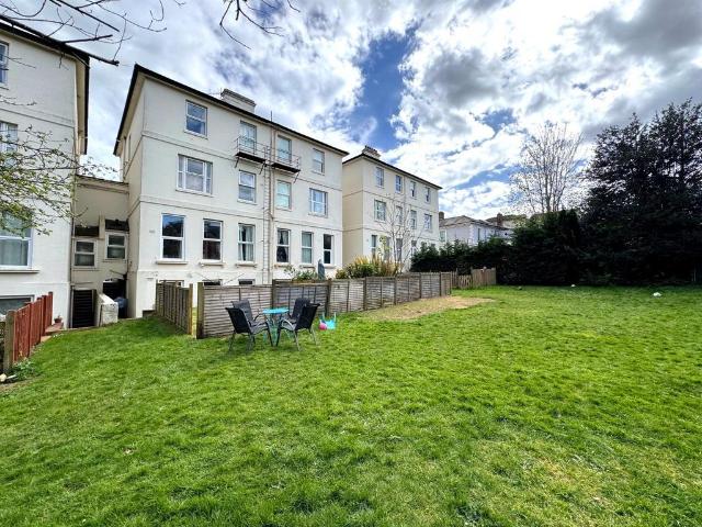 Flat for sale in St James, Sandown Park