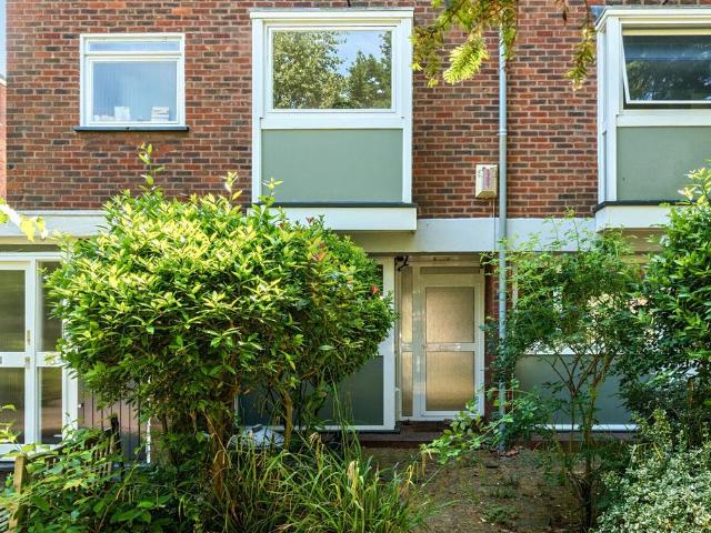 Flat for sale in Dulwich, Greater London