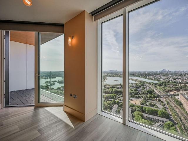 Flat for sale in Hale Village, Tottenham Hale