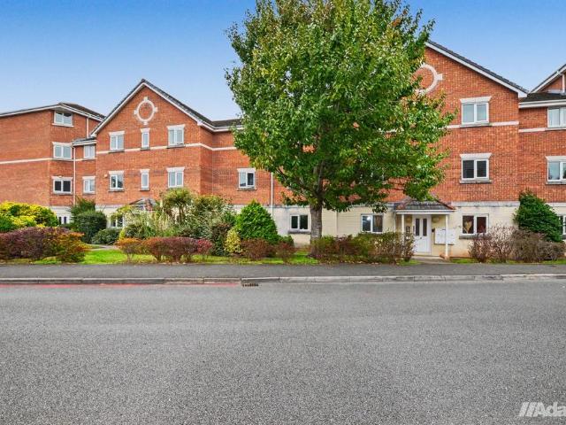 Flat for sale in Higher Runcorn, Halton
