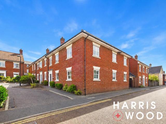 Flat for sale in Hythe, Fordham Heath