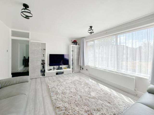 Flat for sale in Greater London