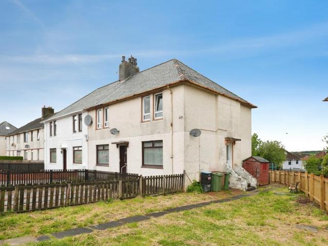 Flat for sale in Galston, Scotland