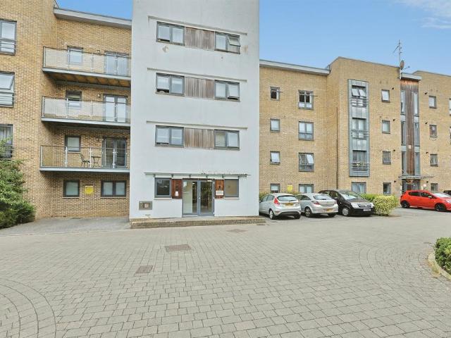 Flat for sale in Thorpe Hamlet, Norwich