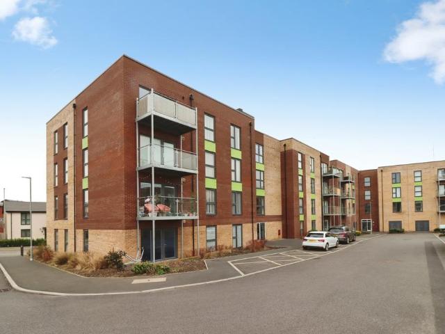 Flat for sale in Stoke Gifford, South Gloucestershire