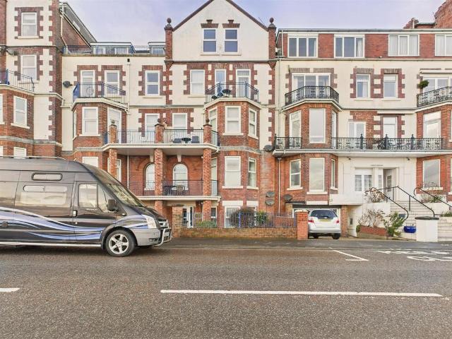 Flat for sale in Hilderthorpe, Bridlington