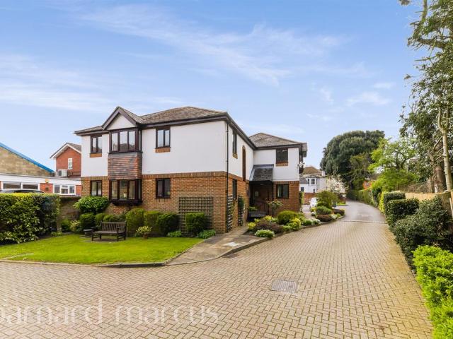 Flat for sale in Rose Hill, Mole Valley
