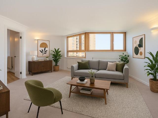 Flat for sale in Brompton, Greater London