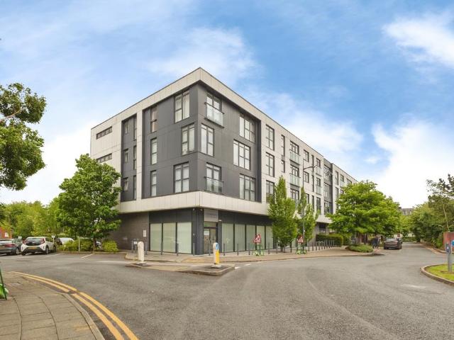 Flat for sale in Georgia, Greater Manchester