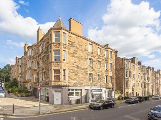 Flat for sale in Meadowbank, Scotland
