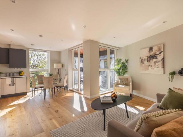 Flat for sale in Royal Tunbridge Wells, Tunbridge Wells