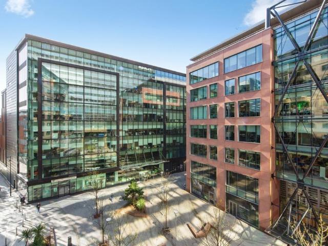 Flat for sale in Calderstones