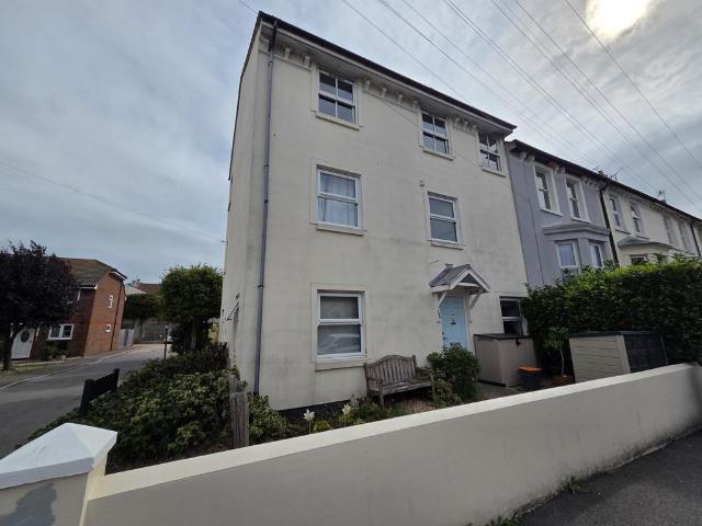 Flat for sale in Roselands, Eastbourne