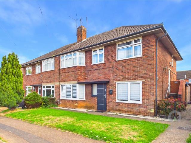 Flat for sale in Avondale, Kettering
