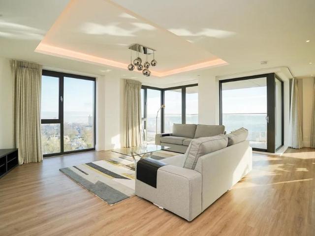 Flat for sale in Broomhill, South Yorkshire