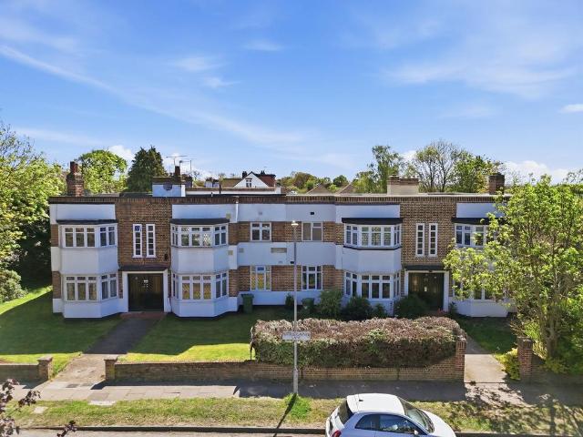 Flat for sale in Corbets Tey, Greater London