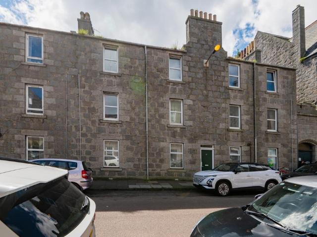 Flat for sale in Ballindoch, Scotland
