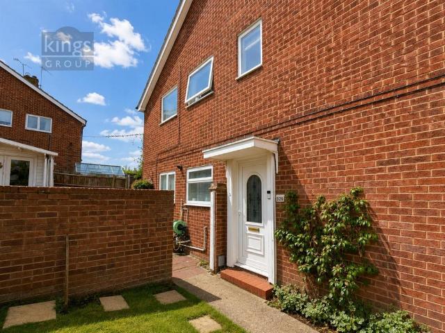 Flat for sale in Epping, Essex