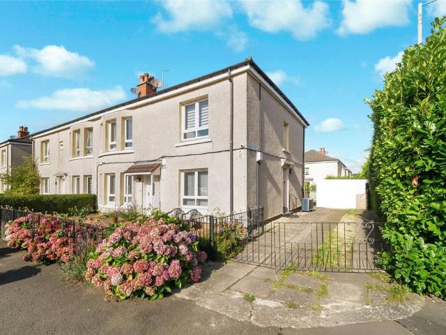 Flat for sale in Govanhill, Glasgow