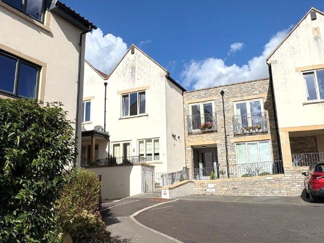 Flat for sale in Somerton