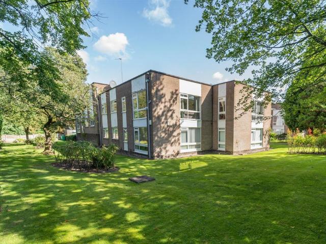 Flat for sale in Georgia, Greater Manchester
