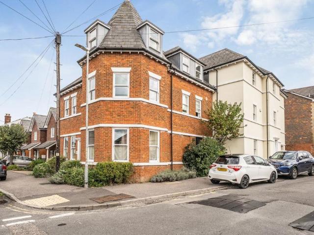 Flat for sale in High Brooms, Tunbridge Wells