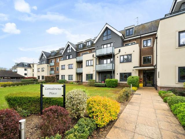 Flat for sale in Swallow, Buckinghamshire