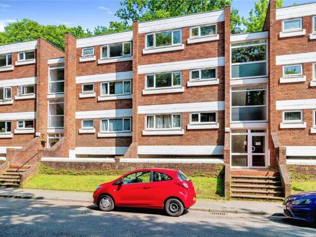 Flat for sale in Banister's Park, Isle Of Man