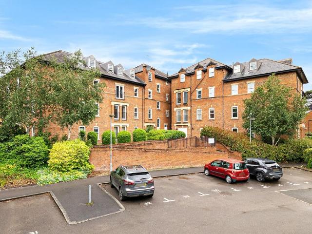 Flat for sale in Ripon, North Yorkshire