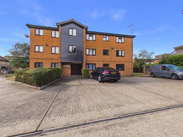 Flat for sale in Old Fletton, Peterborough