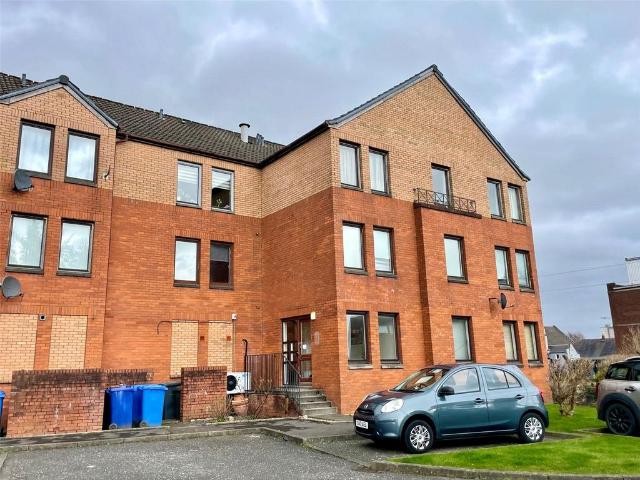 Flat for sale in Kilbowie, Clydebank