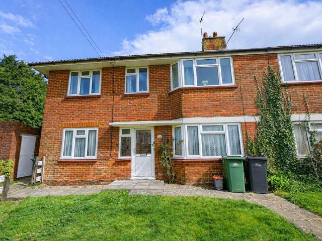 Flat for sale in Ore, Guestling Green