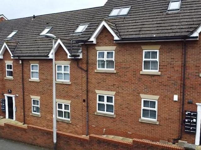 Flat for sale in Higher Runcorn, Halton