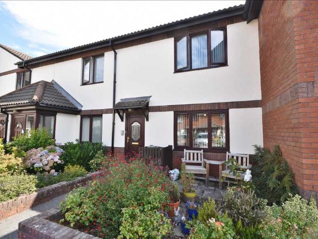 Flat for sale in Andertons Mill, Lancashire