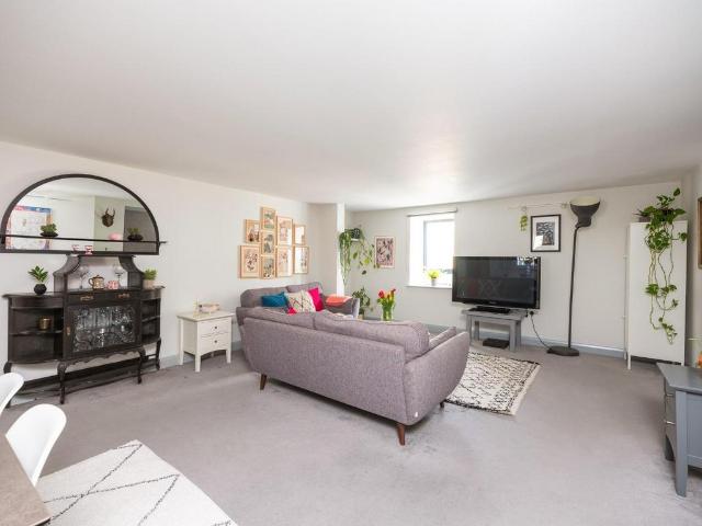 Flat for sale in Feckenham, Isle Of Man