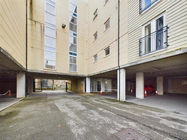 Flat for sale in Poulton-le-Sands, Bare