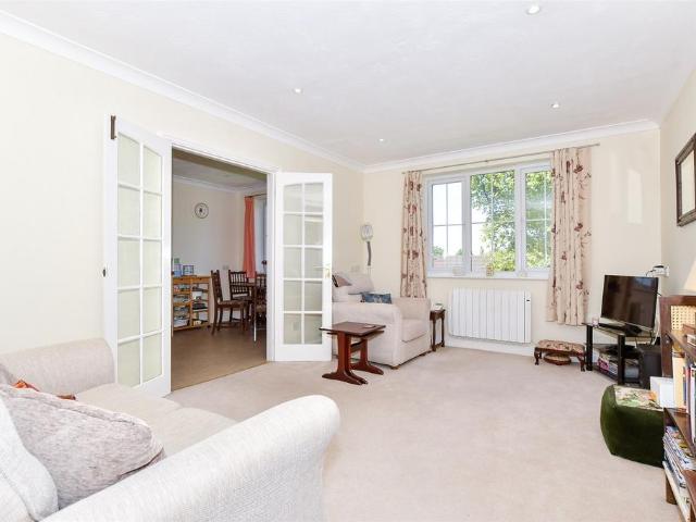 Flat for sale in Bridgefield, Kent