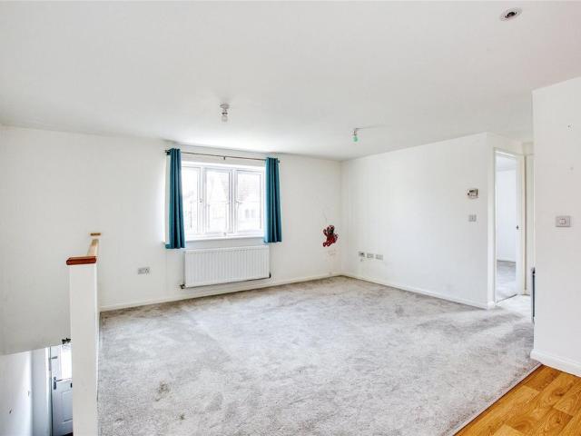 Flat for sale in Somerton, Somerset