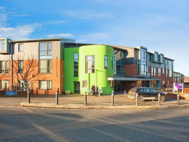 Flat for sale in Wincobank, South Yorkshire