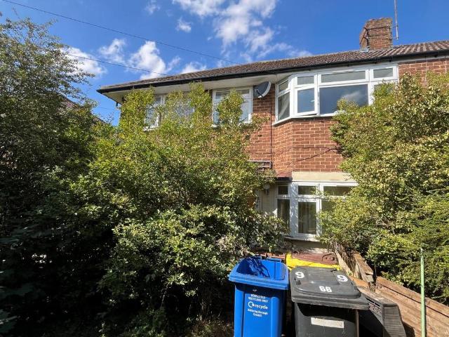 Flat for sale in Burton Latimer