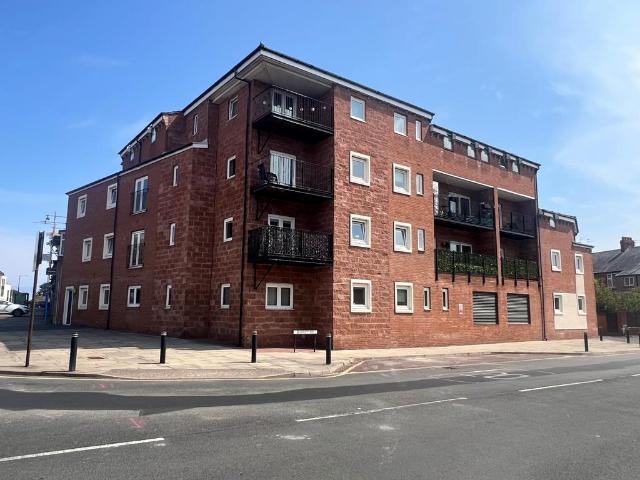 Flat for sale in Whitley Bay, North Tyneside