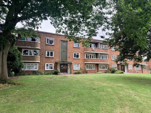 Flat for sale in Stourbridge, West Midlands