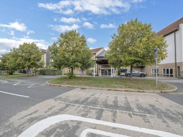 Flat for sale in Moreton Hall, Chedburgh