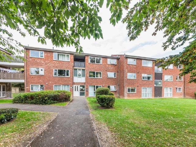 Flat for sale in Calthorpe, Cherwell