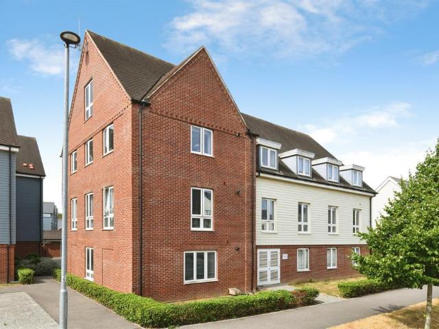Flat for sale in Chelmsford, Essex